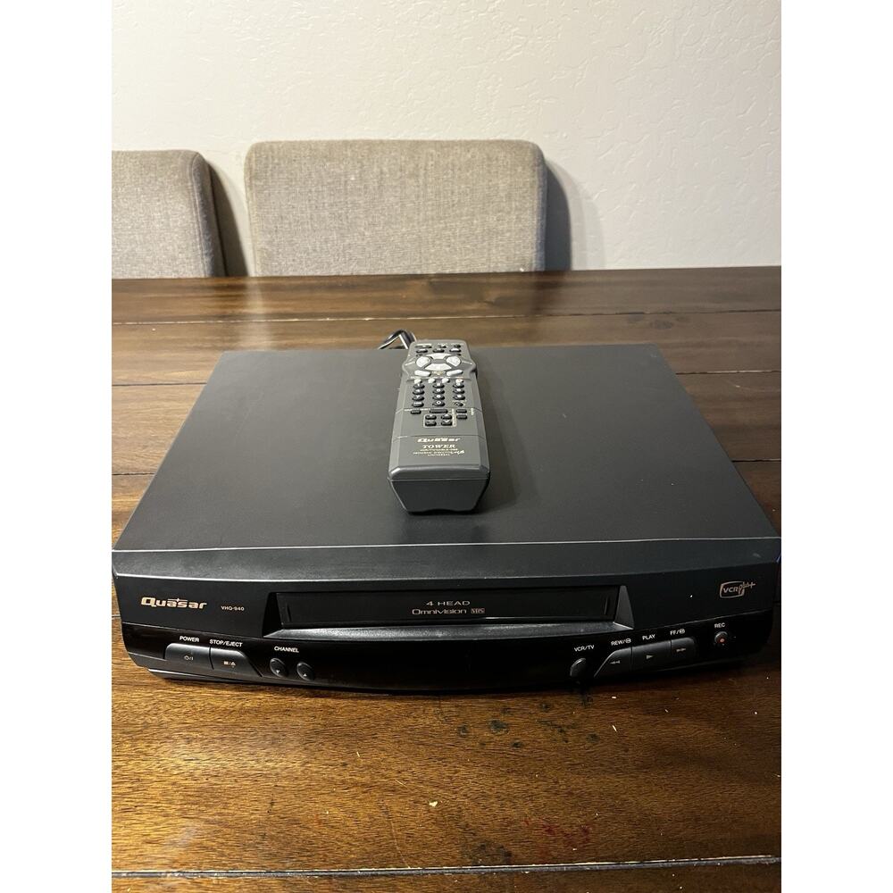 Quasar VHQ-940 Omnivision 4-Head VCR VHS Player Recorder - Remote - Tested